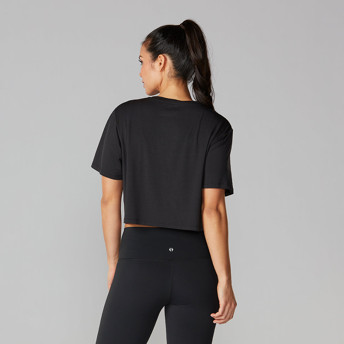 Tavi Noir - Crop Tee