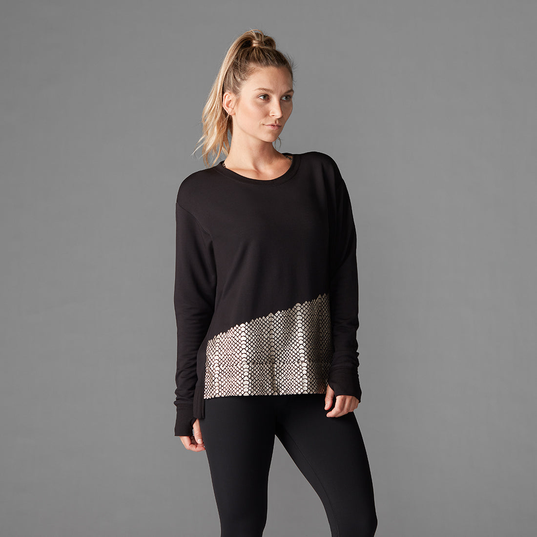 Tavi Noir - Cozy Sweatshirt