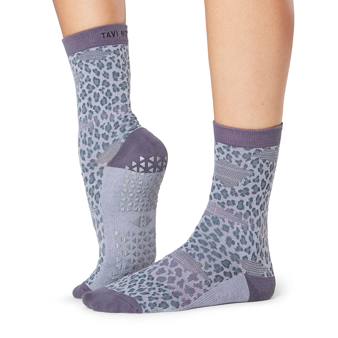 Base33 Low Rise Grip Socks – ToeSox, Tavi